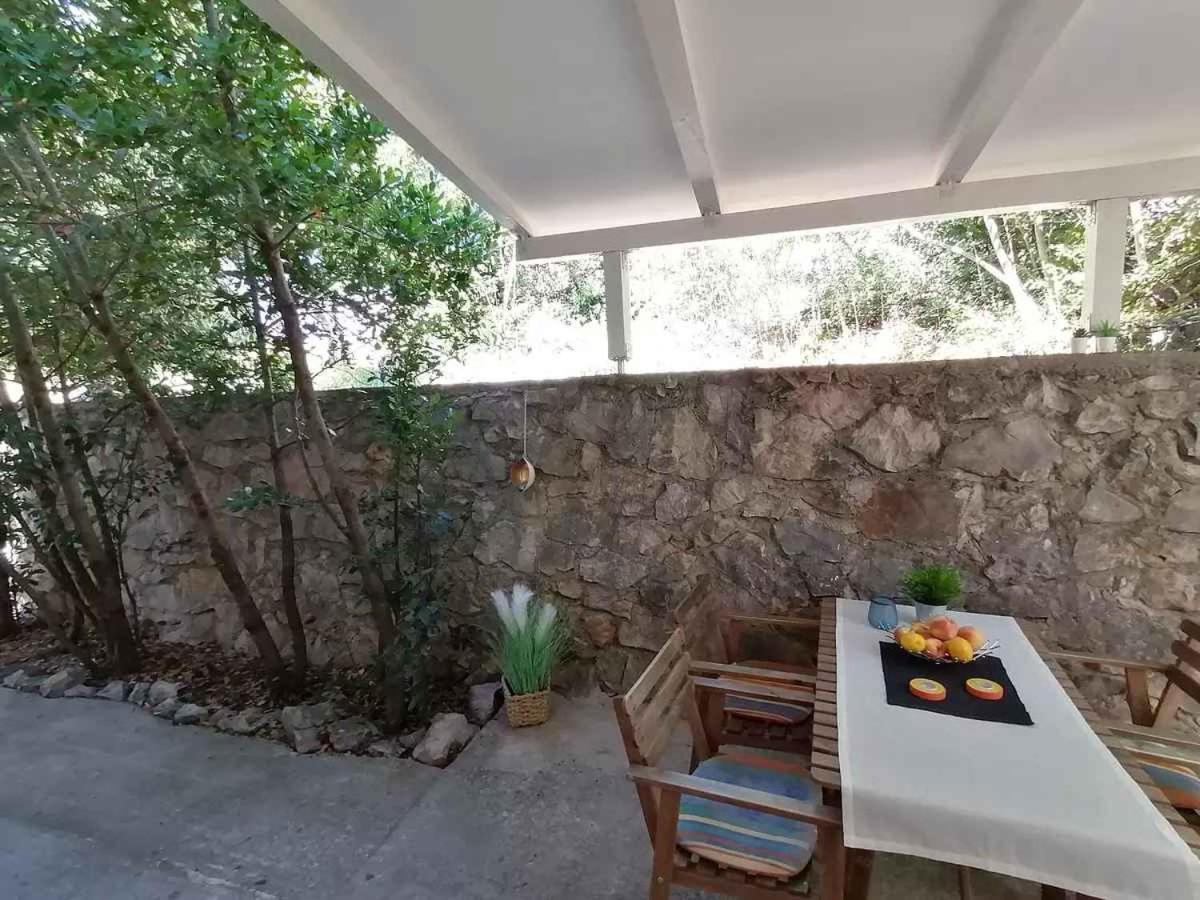 Two-Bedroom Apartment In Crikvenica Lxxxix Dramalj Exterior photo